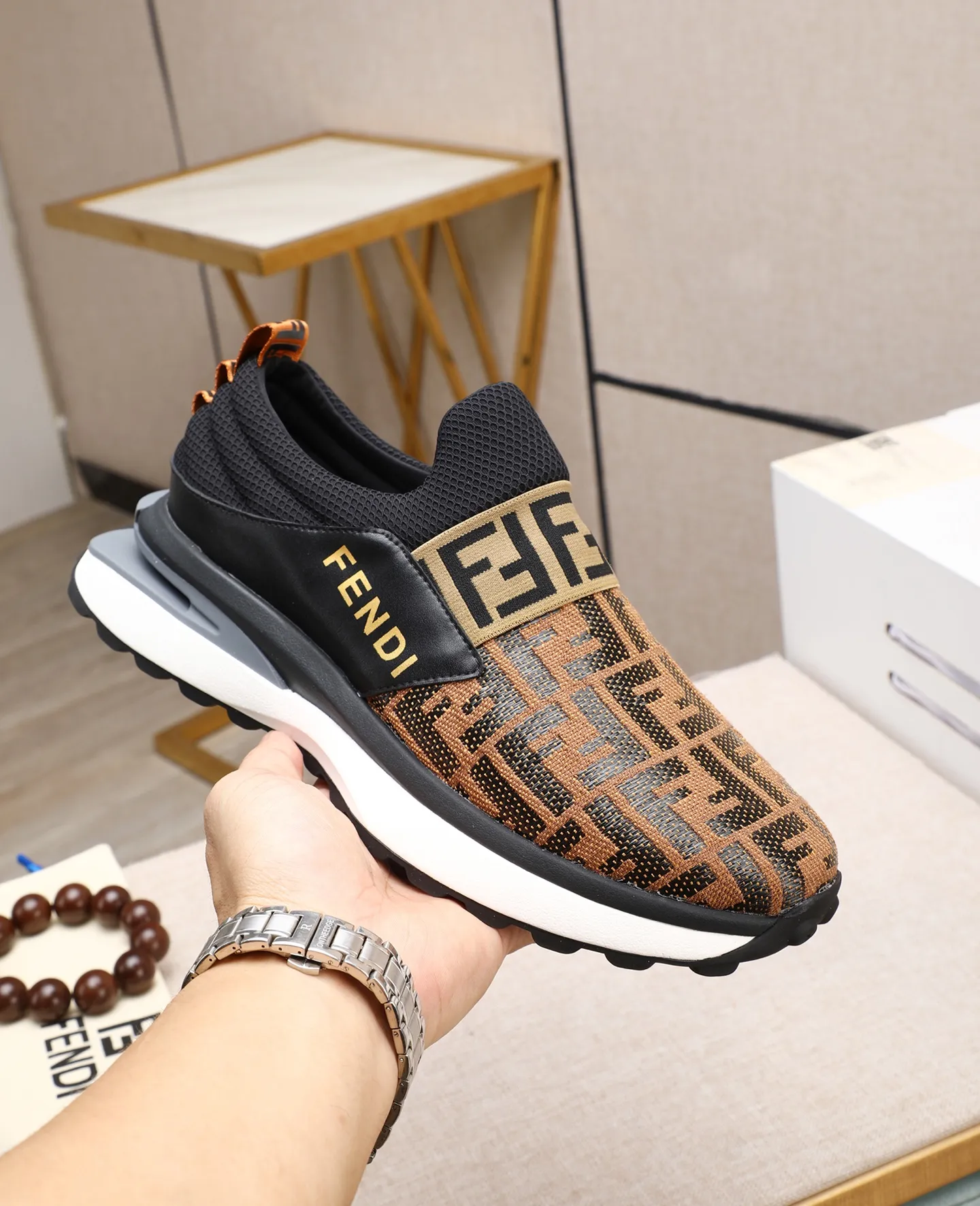 Men's shoes 💰460🕷🕷[FENDI] Fendi fashionable casual men's shoes 🇨🇳Original official website 1:1 model opening, new models are available first 💯Not high-profile but avant-garde, simple About low-key and fashionable, super versatile style 🌿 Made of original cowhide ➕ Pigskin lining 🎋 The version is comfortable on the feet, so rigorous for any small place, and the workmanship is first-class 🍍38-44 Large quantities in stock